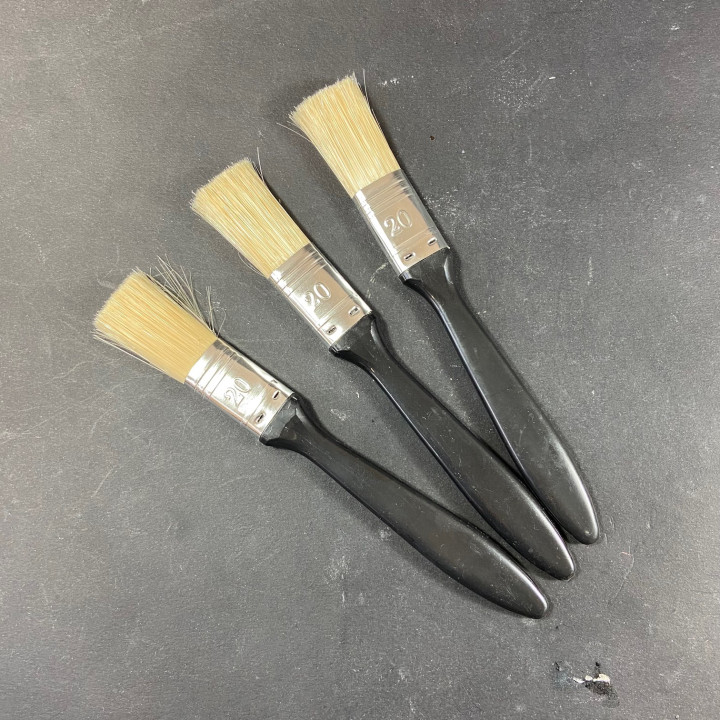BRUSH BRUSH FOR VARNISH APPLICATION