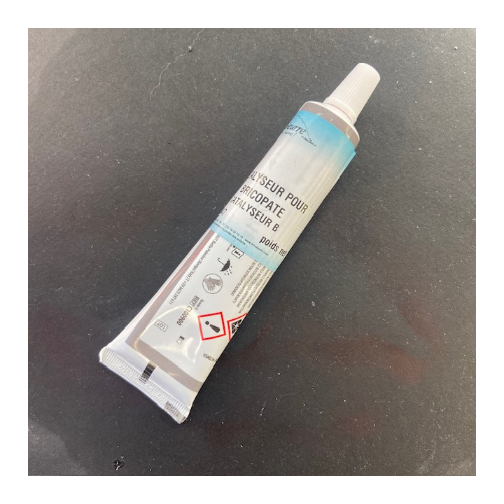 CATALYSEUR POUR BRICOPATE
