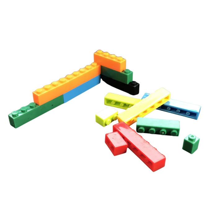 Briques de construction type "Lego" pour cadres a moules rtv