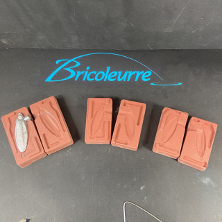 SLOW JIG MOLD